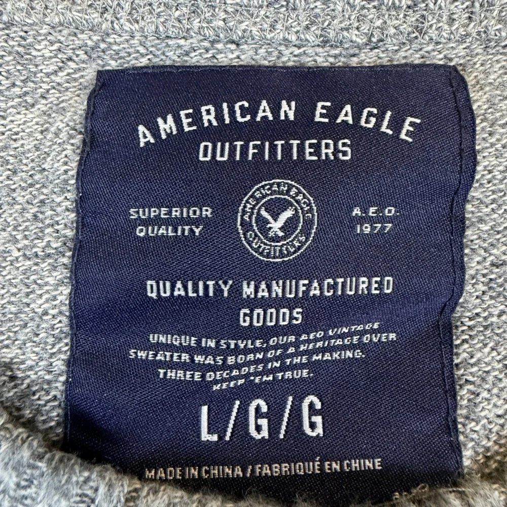 American Eagle Sweater Mens Large Crew Neck Grey Navy Blue Striped EUC